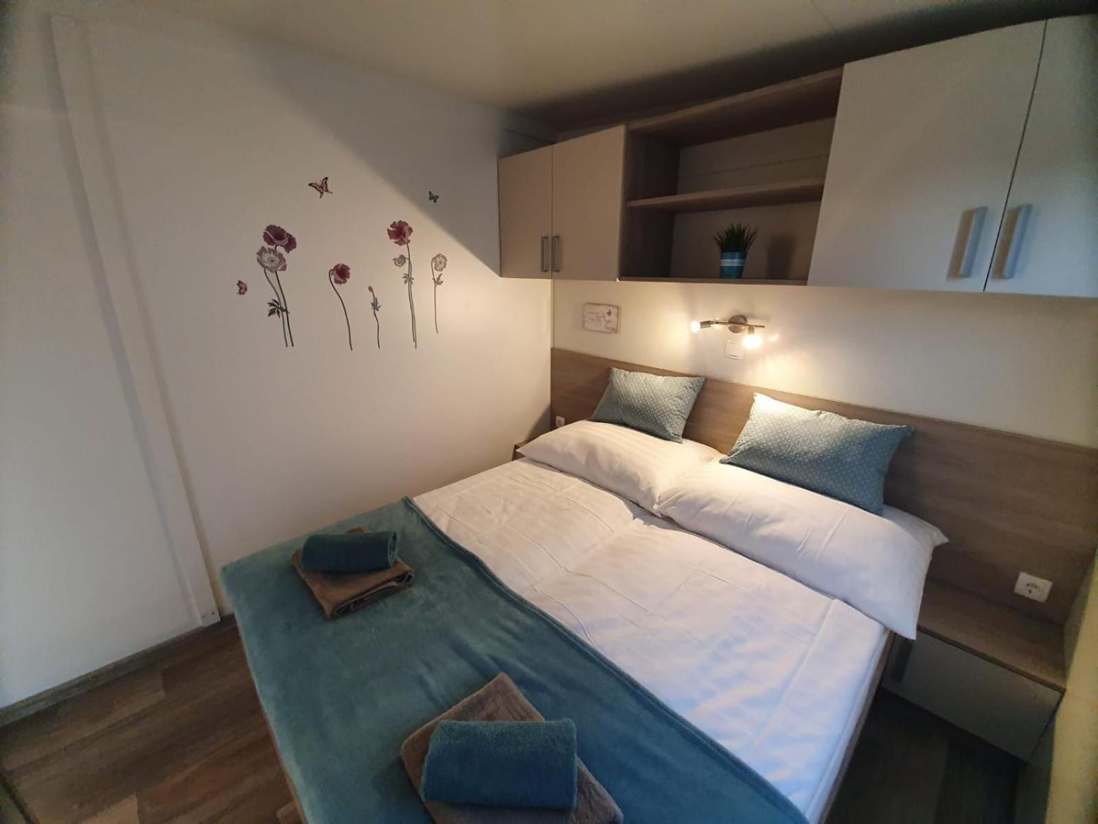 Mobile Home M&M Drage Phòng bức ảnh